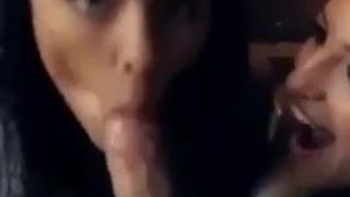 double girls oralsex threesome