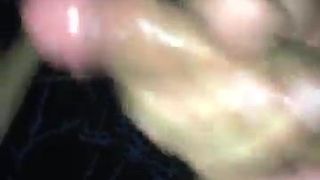 Minha esposa tomando leitinho no glory hole na Inner Club