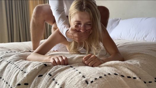 Hot fuck with pretty Californiababe. Cum on her pretty face