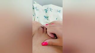 Juicy pink pussy. I tease her with my fingers and moan with pleasure – DepravedMinx