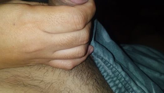 Masaaging a big dick sarap dw ng may lotion lalabasan na agad si daddy galing ko daw mag stroke ng dick
