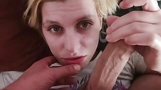 Morning Blowjob for Beauty MILF Blonde