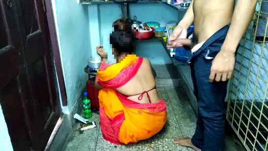 Padosi ne bhabi ko akele Ghar me chod diya